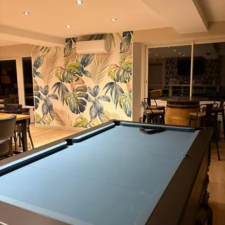 Bed & Breakfast La Cheminee - Et Mobile Homes Avec Bar-restaurant Tardets-Sorholus