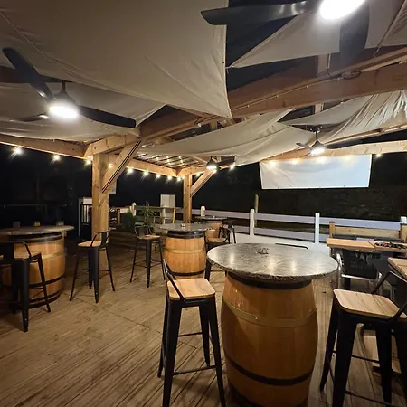La Cheminee - Et Mobile Homes Avec Bar-restaurant 3*