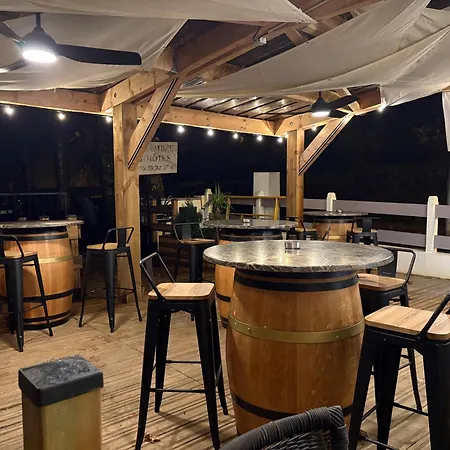 La Cheminee - Et Mobile Homes Avec Bar-restaurant
