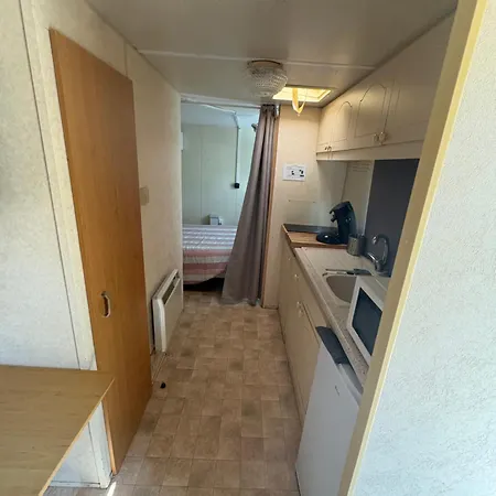 La Cheminee - Et Mobile Homes Avec Bar-restaurant 3*