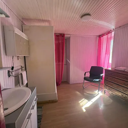 La Cheminee - Et Mobile Homes Avec Bar-restaurant Frühstückspension Tardets-Sorholus